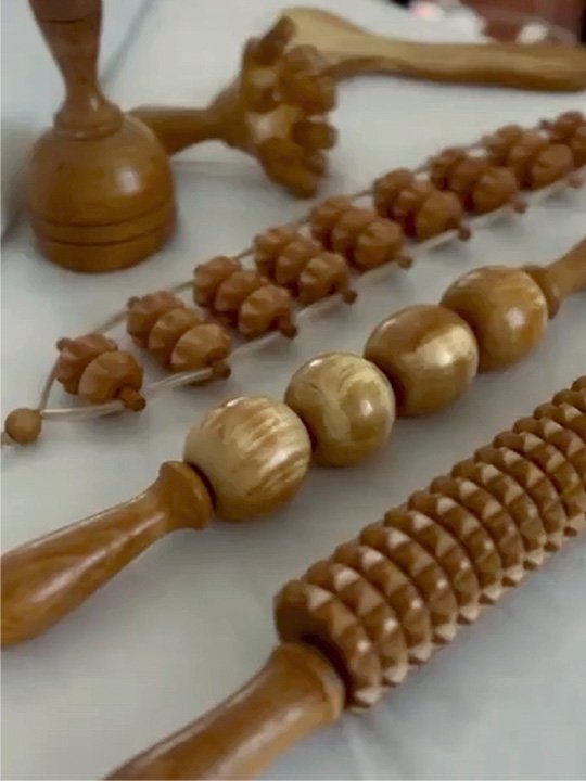 Imagen de instrumentos de maderoterapia